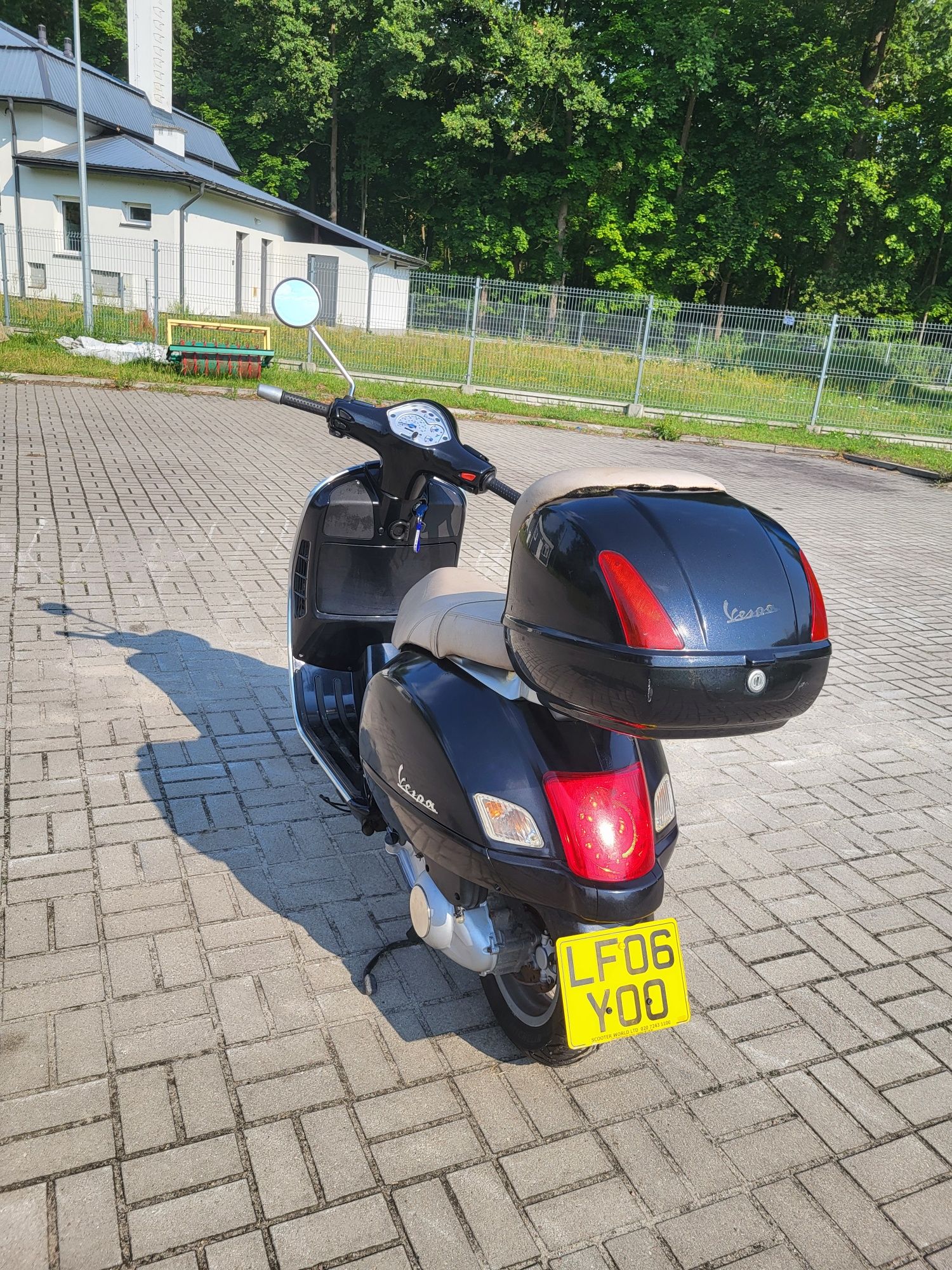 Piaggio Vespa 125 .Tylko 11tys przebiegu .komplet dokumentów. Na Kat B