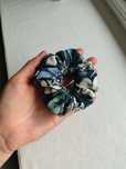 Scrunchie bawełniane gumka frotka marszczenie granatowa kwiaty kwiatki