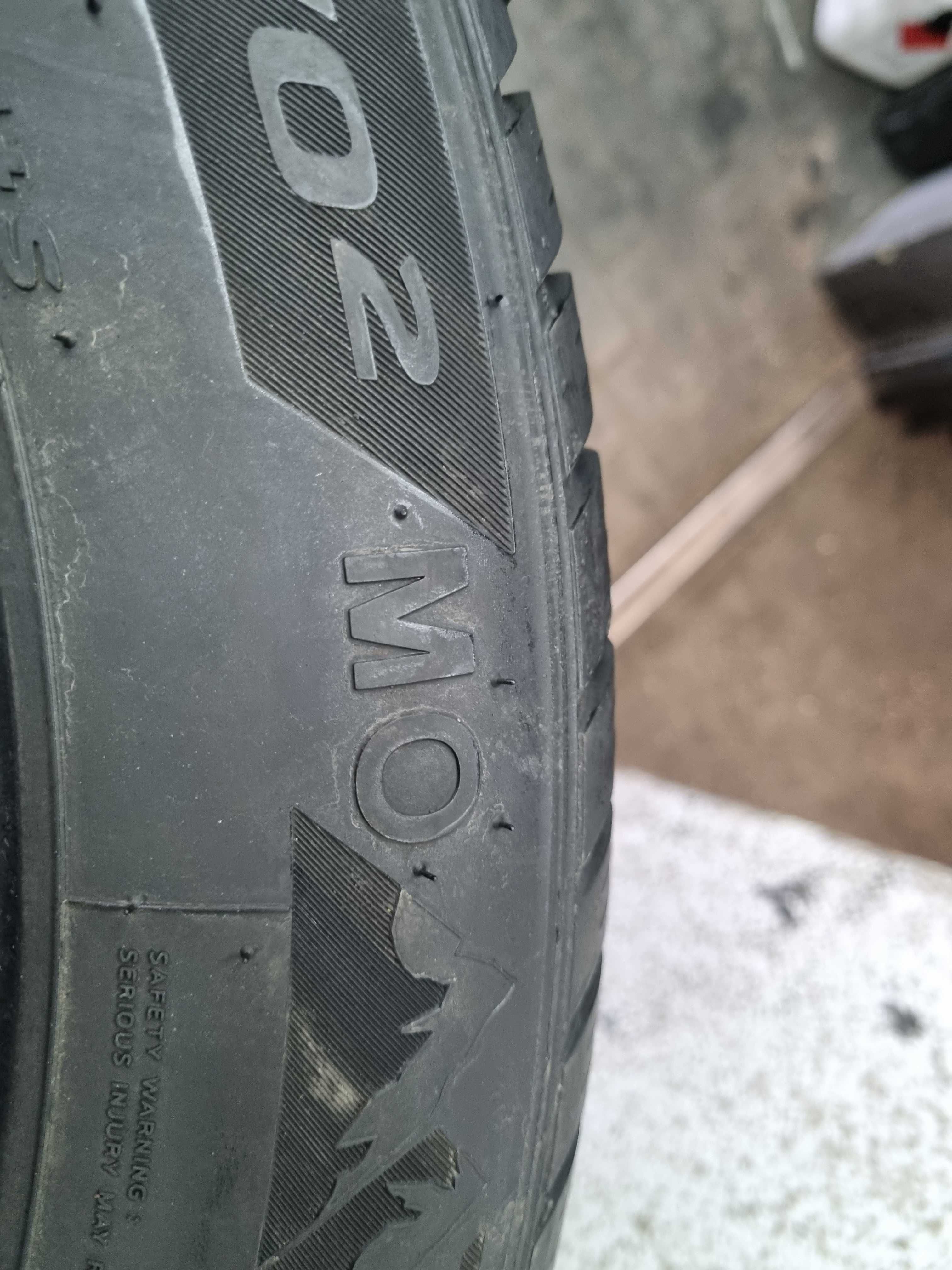 205/55/17 91H Hankook Winter Icept Evo2 MO D.2722