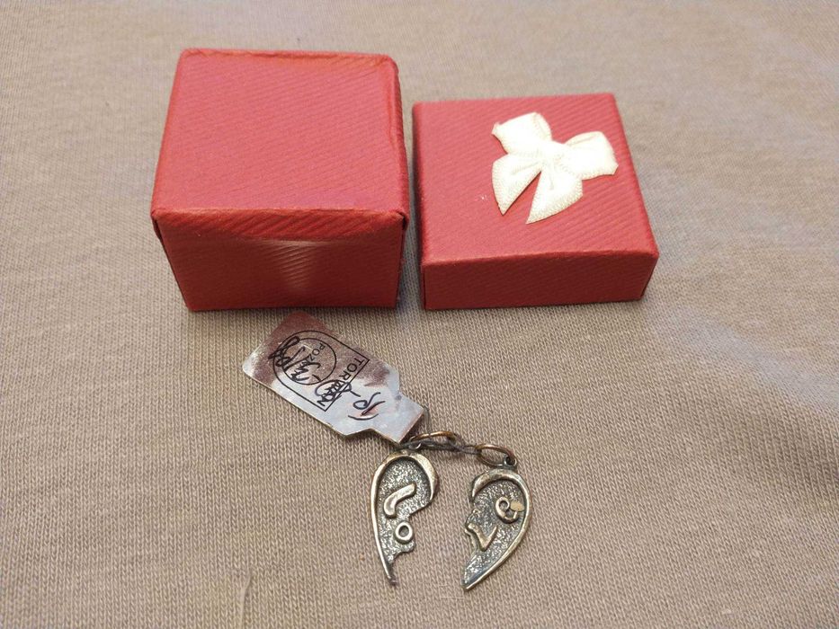 Nowy naszyjnik wisiorek serce połówki złamane srebro 925 pudełko