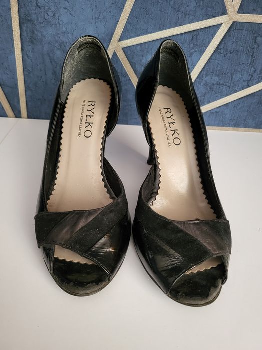 Ryłko buty na obcasie z odkrytymi palcami