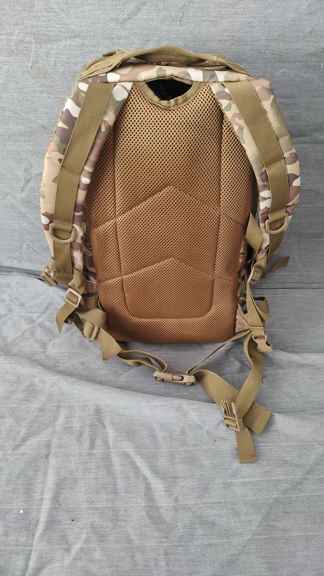 Plecak Highlander Forces Recon 20 l - Arid MC Camo