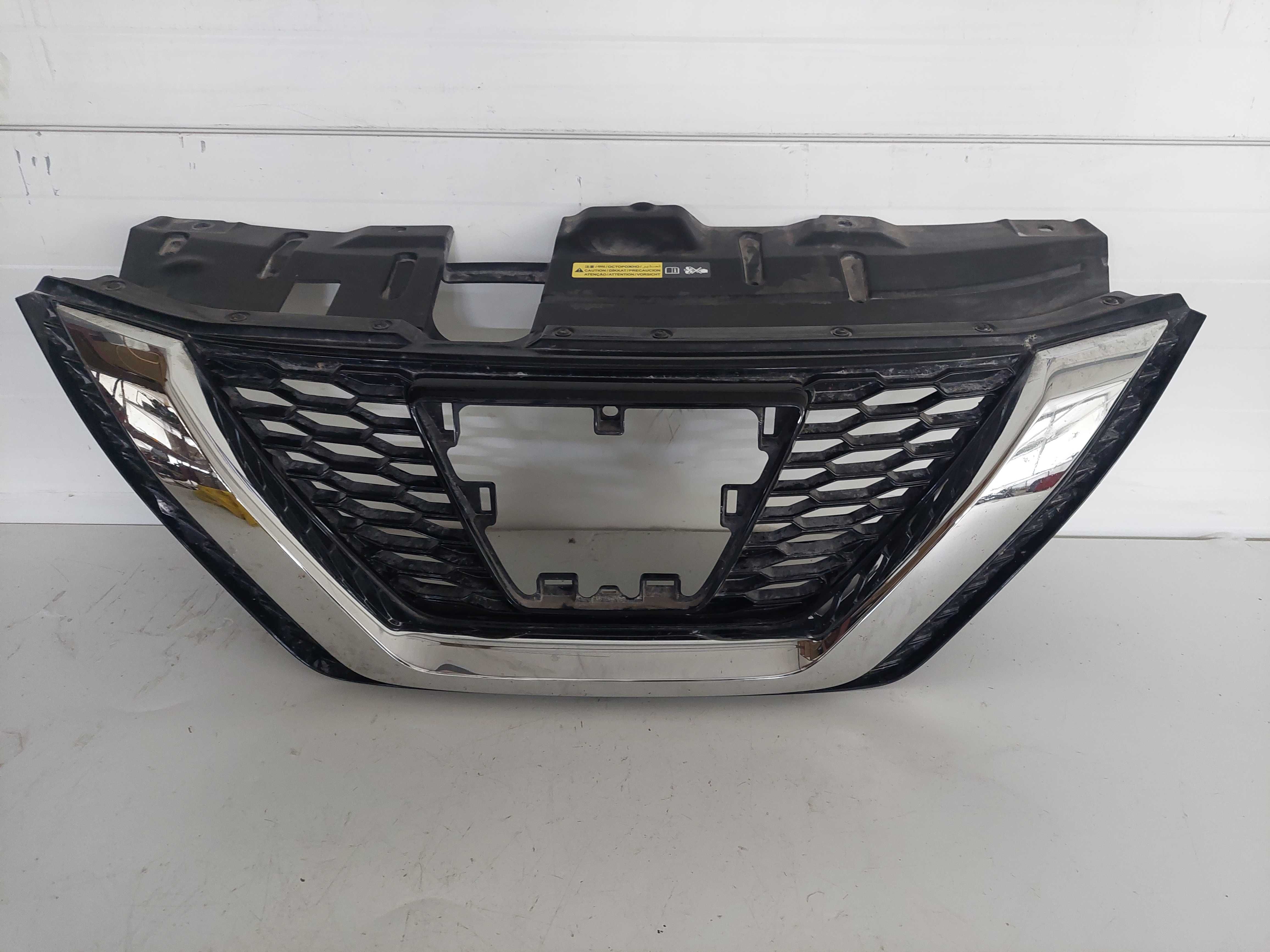 Atrapa grill nissan Qashqai