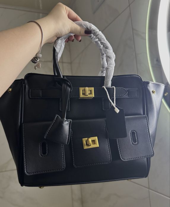 Сумочка у стилі Balenciaga Bel air