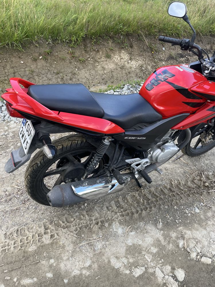Honda CBF 125.