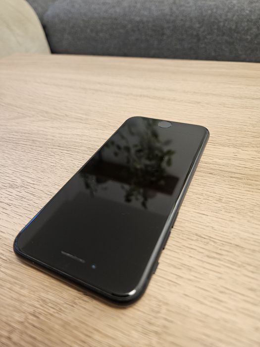 Iphone SE3 (2022) 64 Gb - 89% Baterii