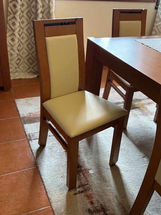 Conjunto de Sala de Jantar – Madeira Maciça