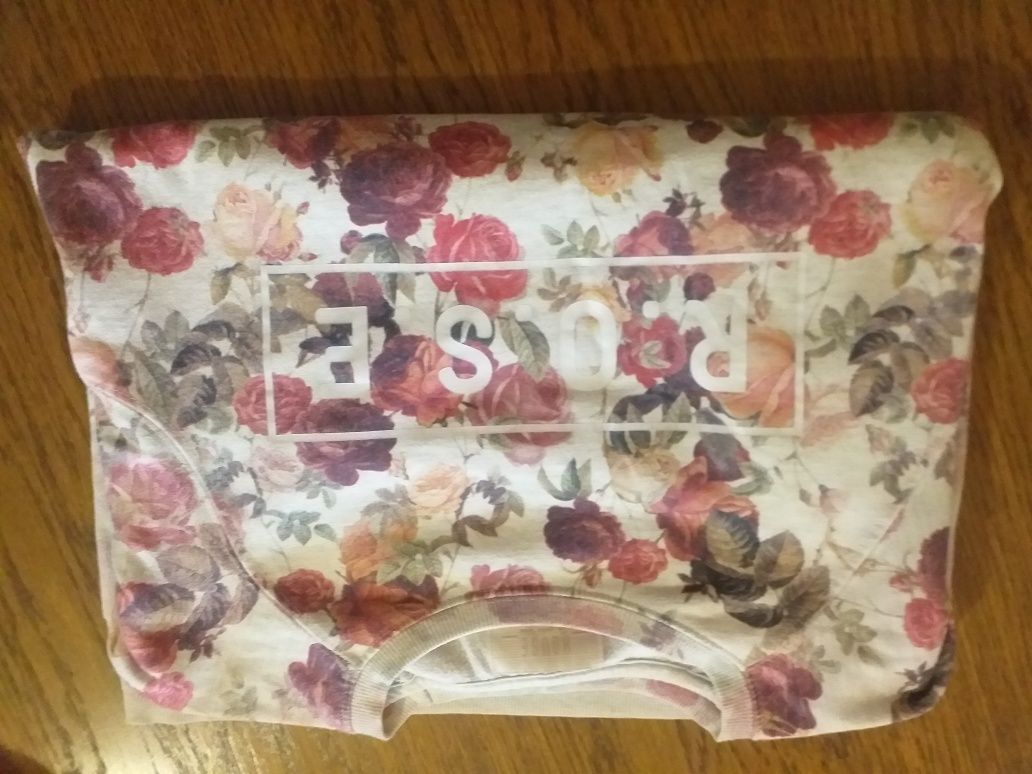 Ciepła bluza w kwiatki