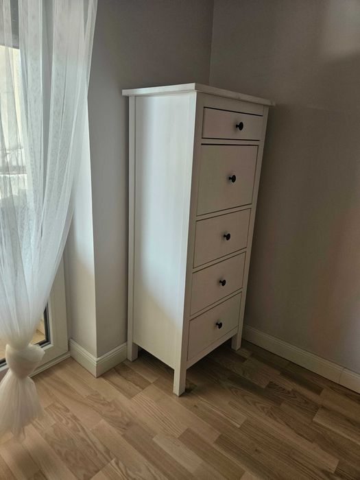 Komoda wysika biala Hemnes ikea sosna drewniana