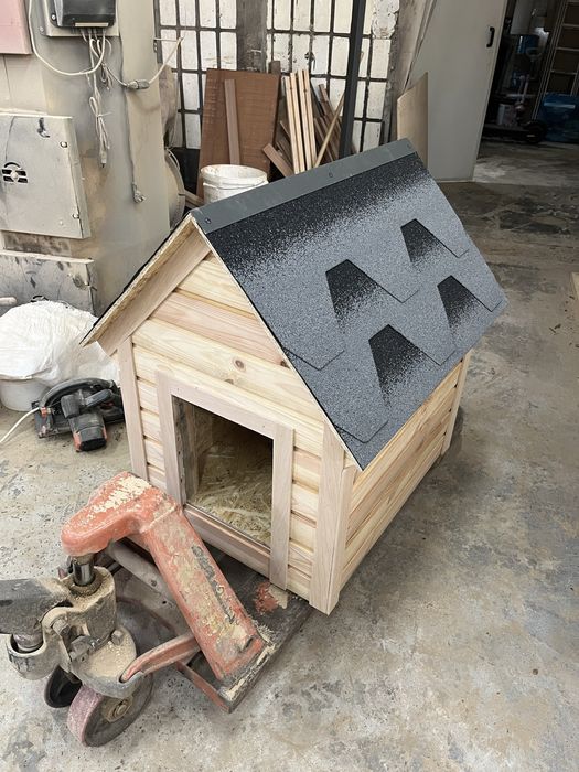 Собача будка утеплена, буда для собаки