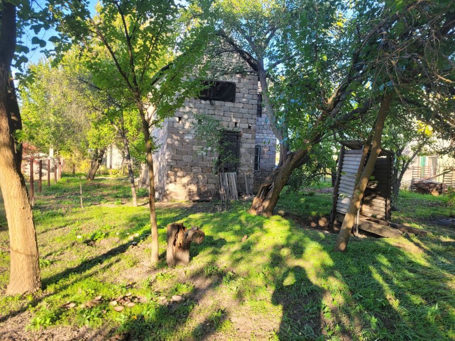 Дача з чудовим розташуванням