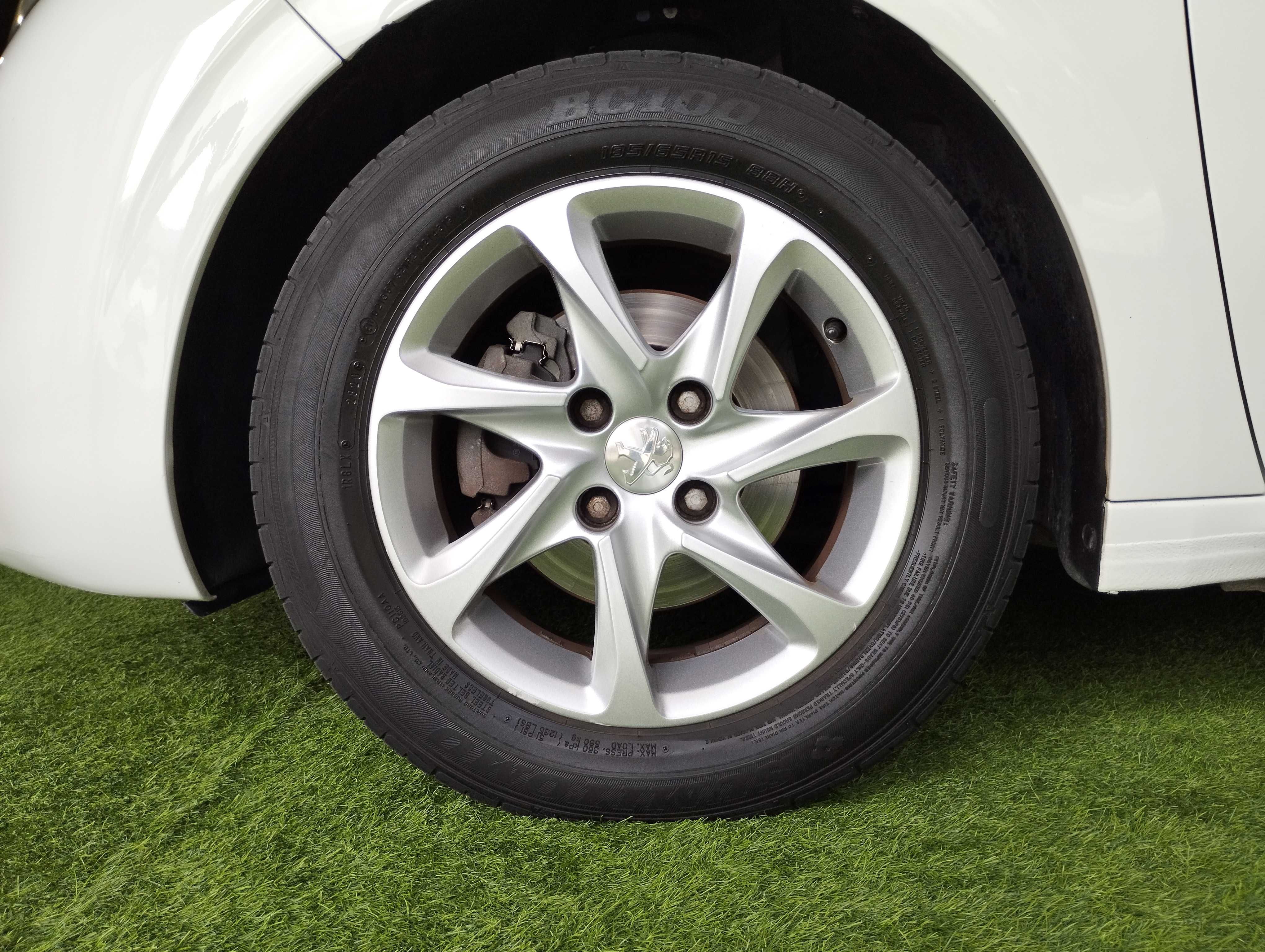 Peugeot 208 1.2 e-VTI Style