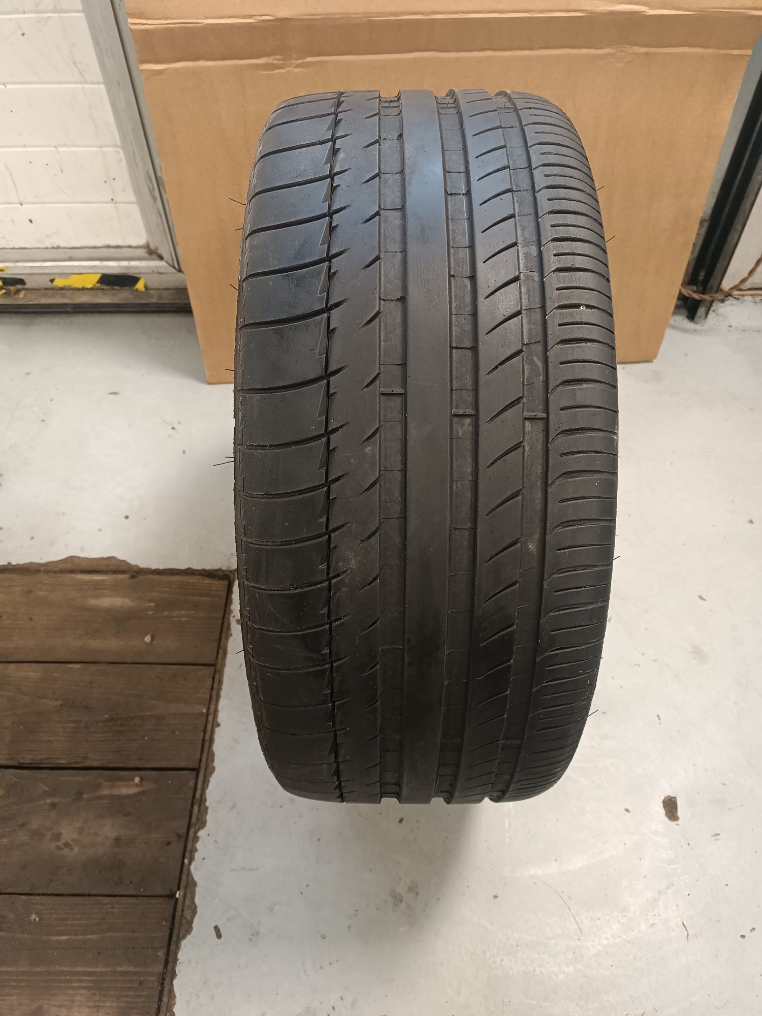 265/35ZR21 Michelin Pilot Sport PS2  265/35R21