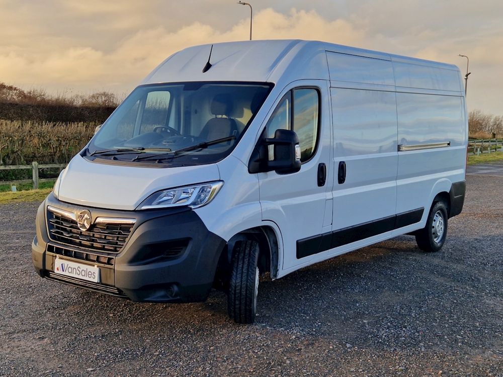 WYPOŻYCZALNIA BUSÓW  WYNAJEM Plandeka  Sprinter Movano Iveco Master