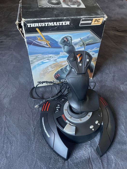 Joystick ThrustMaster