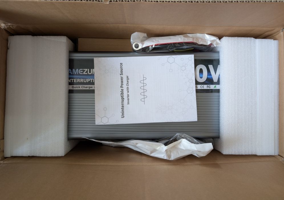 Потужнмй інвертор з зарядкою Flamezum 2500W 12V в 230V (25A)
