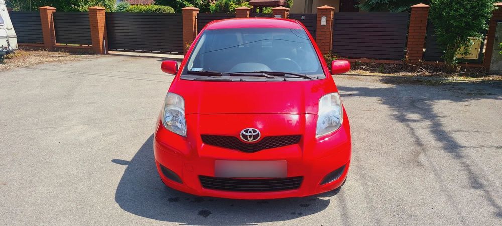 Toyota Yaris Kupiony w salonie w Polsce, pierwszy właściciel.