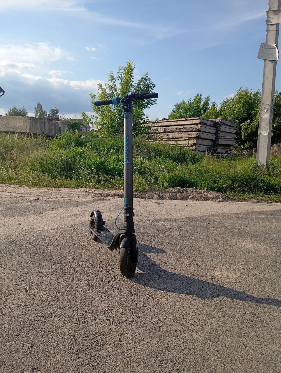 Електросамокат б/у в хорошому стані