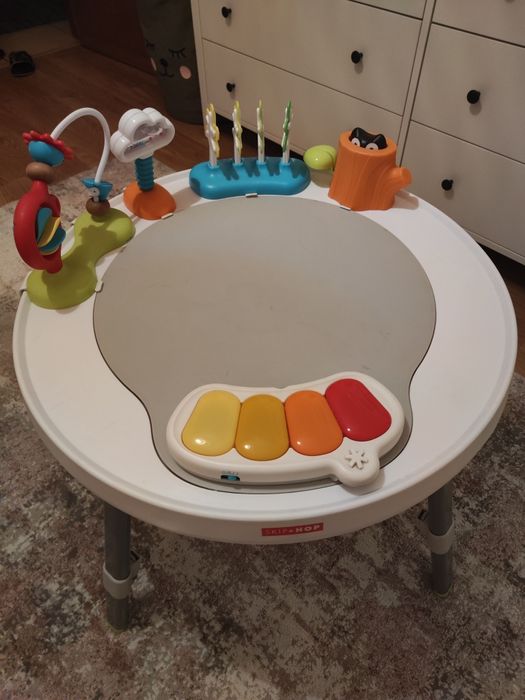 Mesa actividades de 3 níveis de uso