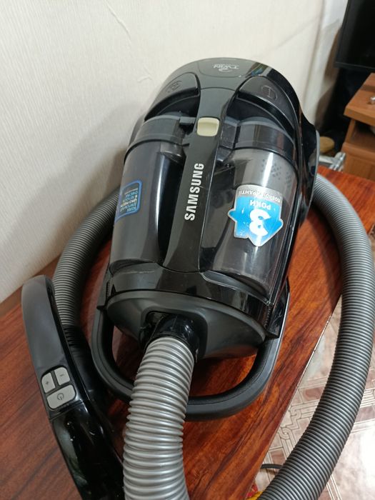 . Сильный пылесос, SAMSUNG