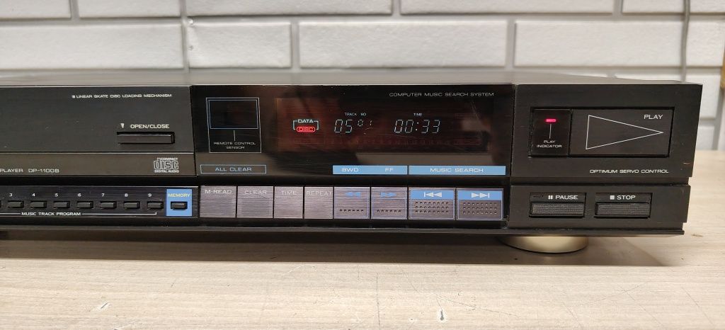 Audiofilski odtwarzacz CD KENWOOD DP-1100B