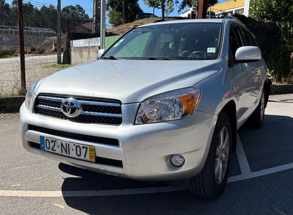 Toyota Rav4 automático gasolina