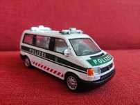 Model VW Transporter T4 Multivan Bus Skala 1:43