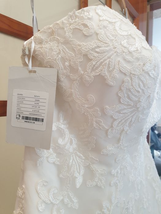 свадебное платье бренд Bellami  20 р.