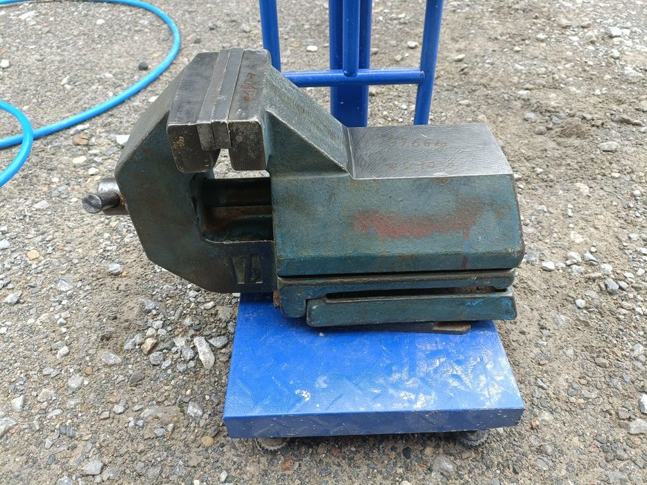 Imadło stołowe warsztatowe 150 mm z obrotnicą 38kg, sprawne w 100%