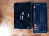 Samsung Galaxy A7 TAB + teclado remoto (Bluetooth)