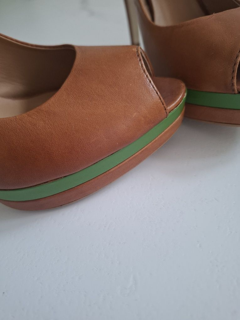 Skórzane sandały 38 szpilki 10 cm - 12 cm kamel