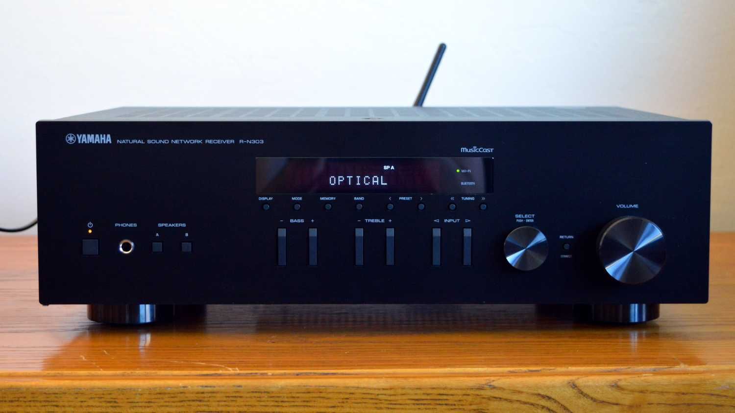 amplificador com streamer yamaha R-N303D