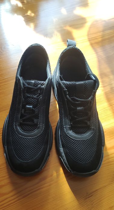 Кросівки      РКО