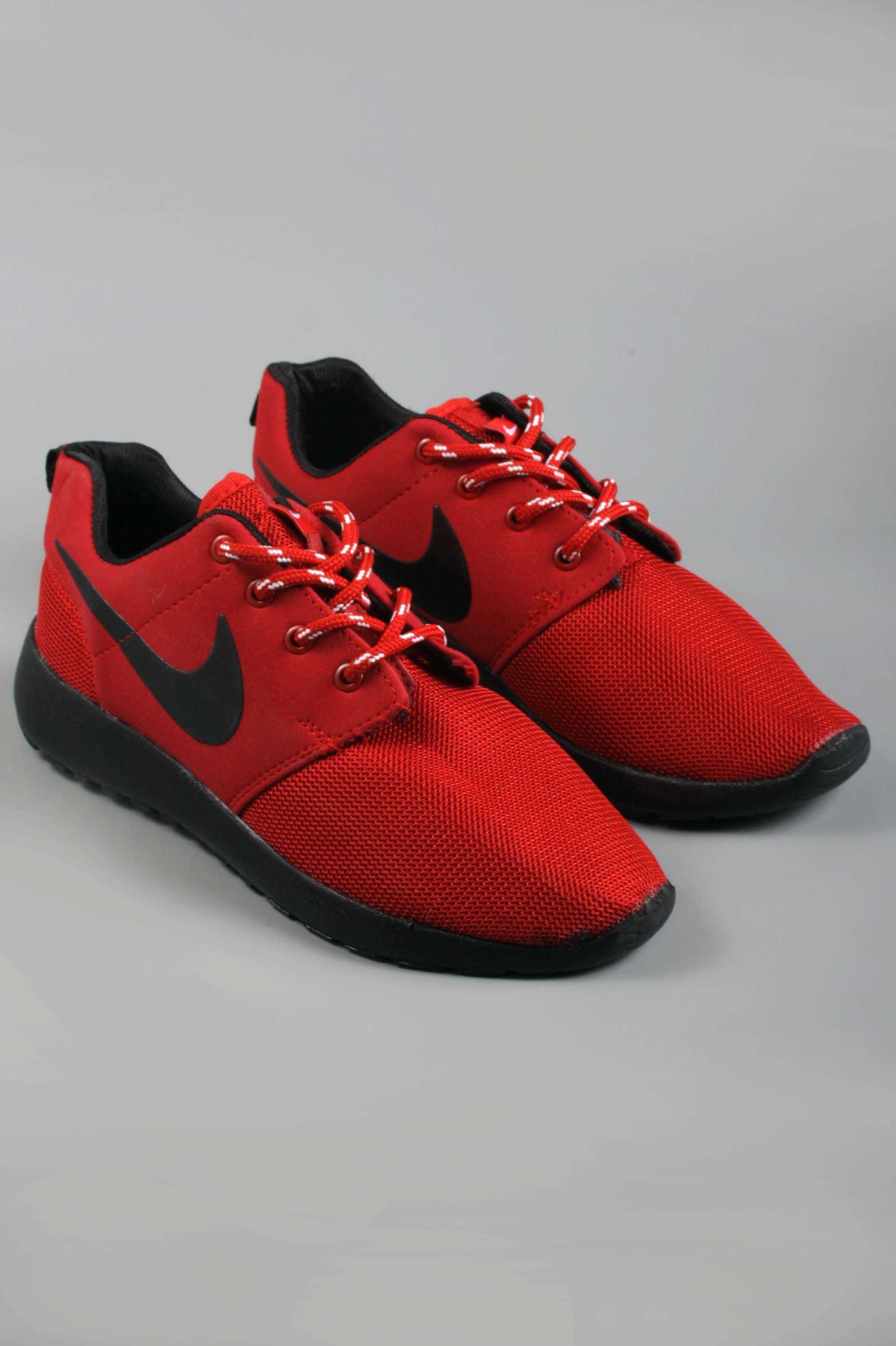 Кроссовки Nike Roshe Run красные