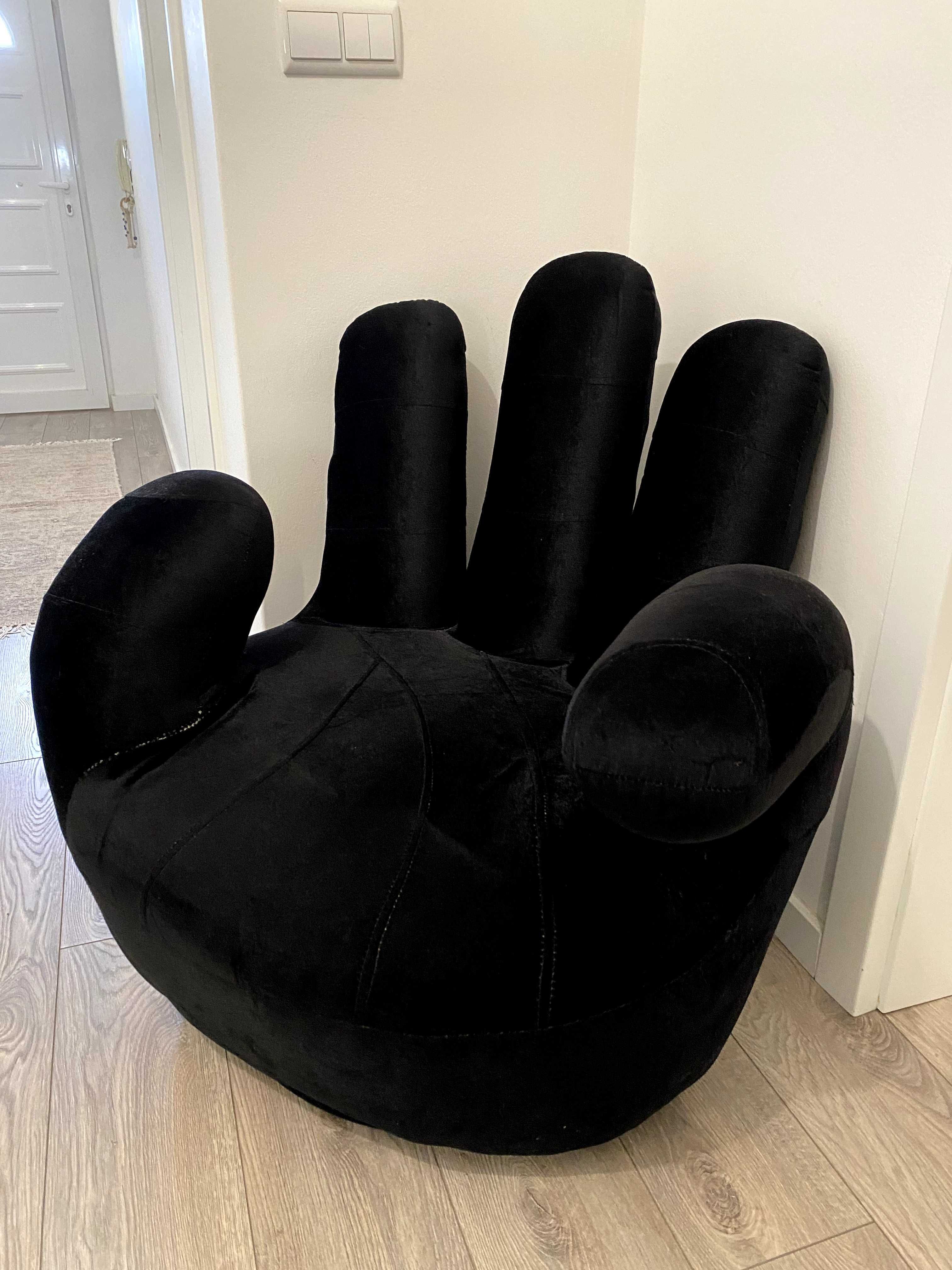 Poltrona Em Forma de Mão