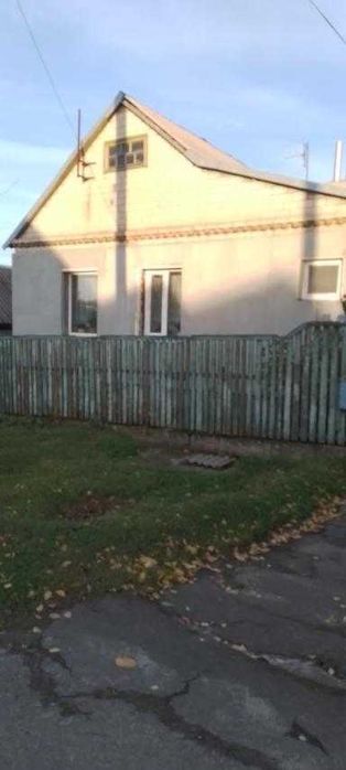 Продам будинок поруч з 28 школою