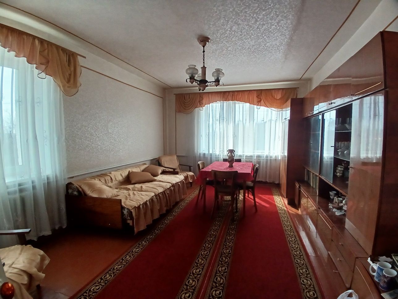 Продаю 3к/ квартира в доме ) село Антоновка ( Николаевской  обл.)