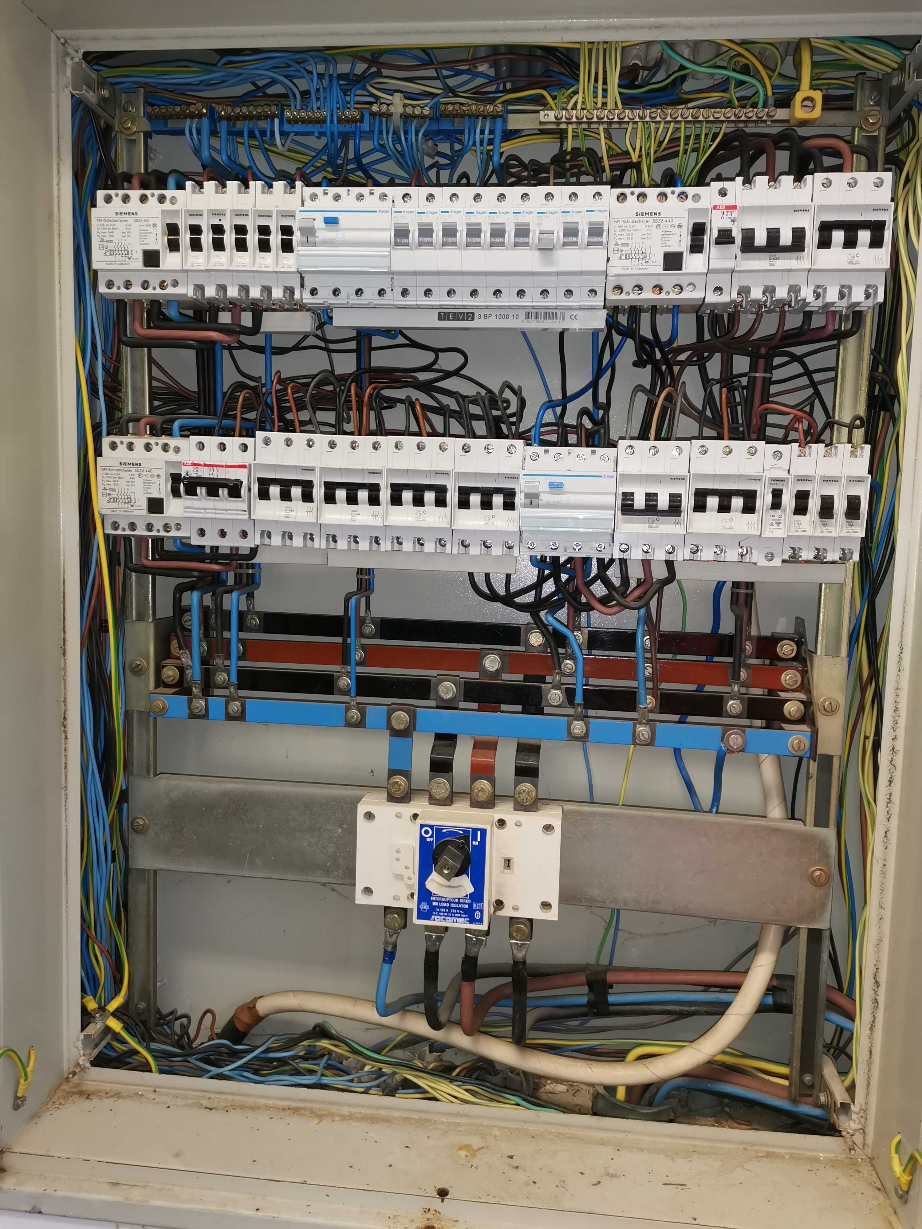 Engenheiro electrotécnico freelancer