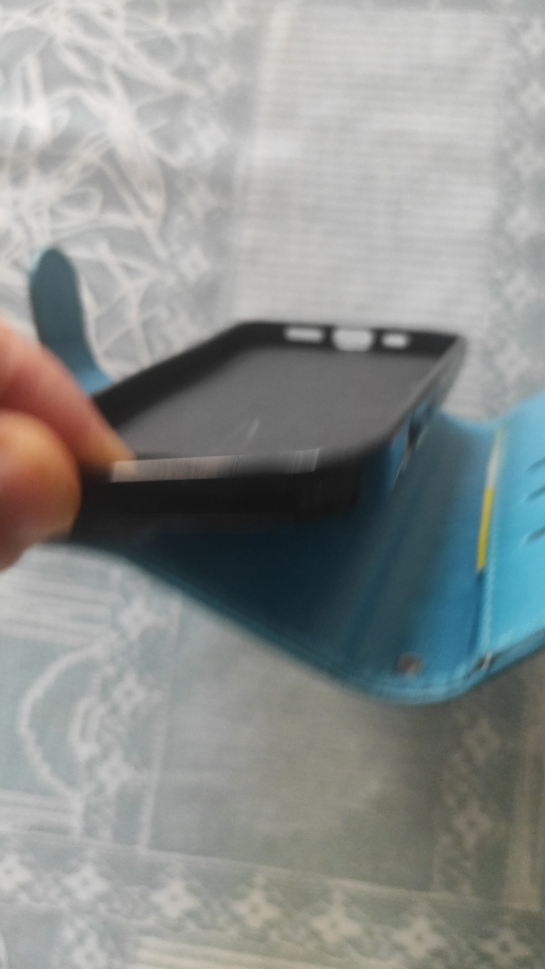 Capa iPhone 12 normal dupla como nova