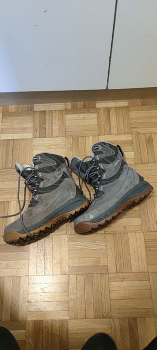 Зимові чоботи Vasque — жіночі, розмір 38