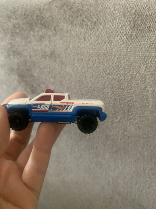 Hot Wheels 2013 Off-Duty RSQ Team 4 (оригінал, BDD13)