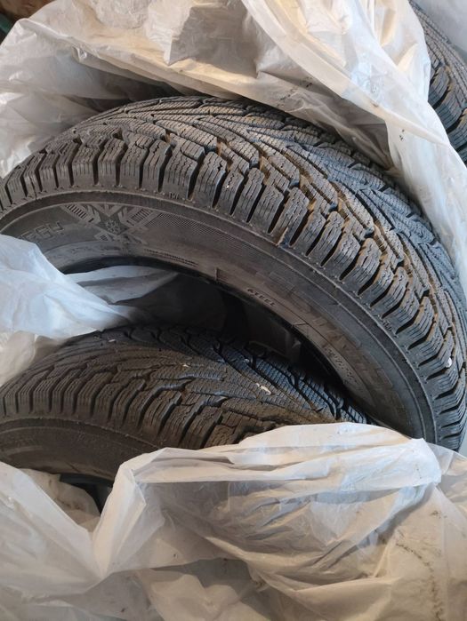 Авто шини зимові