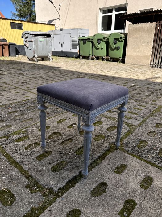 Puf / taboret w stylu retro