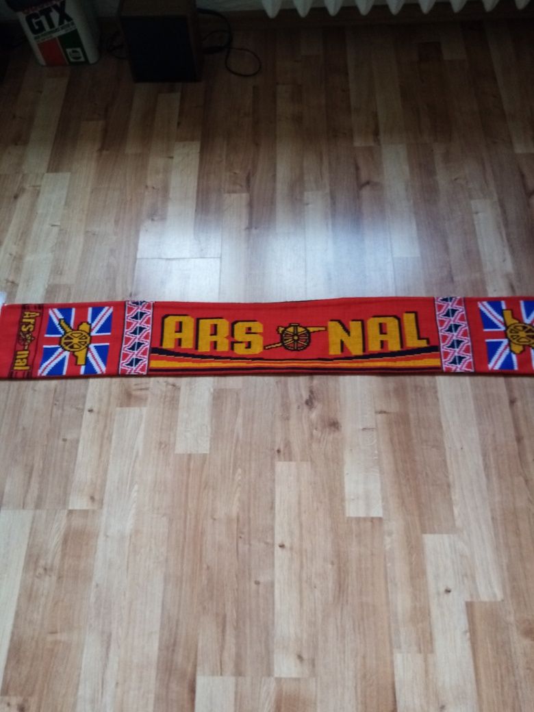 Szalik klubowy Arsenal Londyn