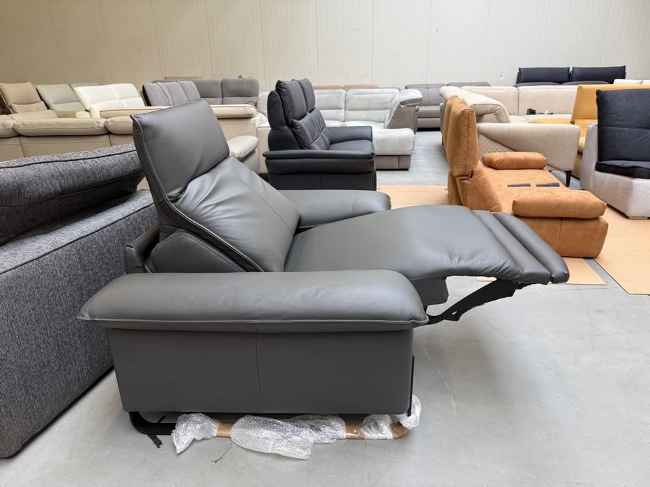Skórzany komplet wypoczynkowy 2+1 z 3 funkcjami relaksu – elegancja