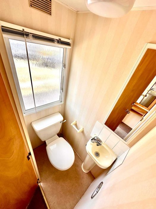 Domek holenderski angielski Nr.-083 BK Ruby Super