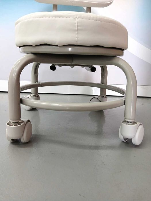 Banco para Pedicure com 26 CM de Altura