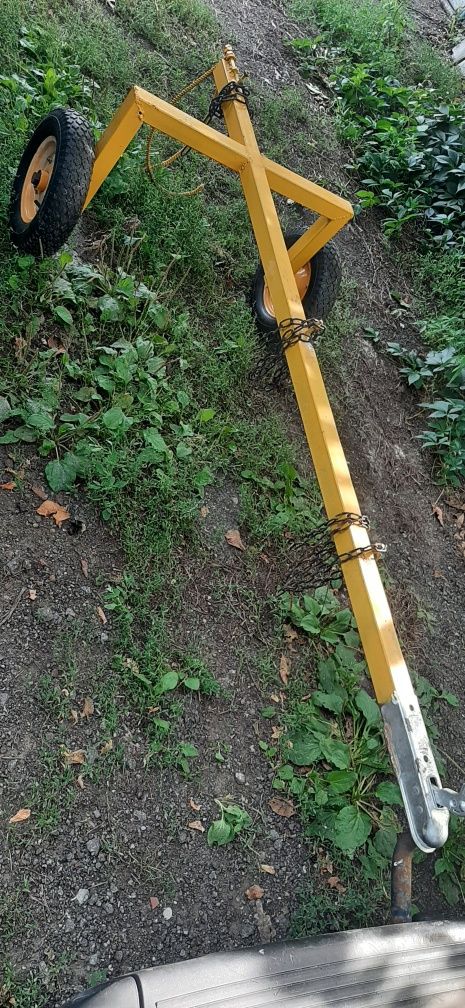 Прицепное устройство для перевозки бревен.