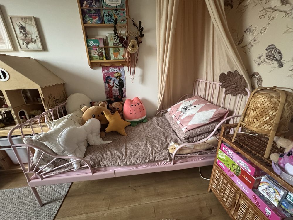 Sprzedam łóżko MINNEN z Ikei z dnem i materacem