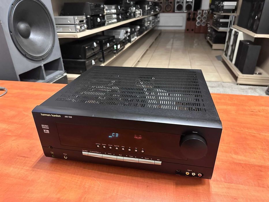 Amplituner Harman Kardon 1550